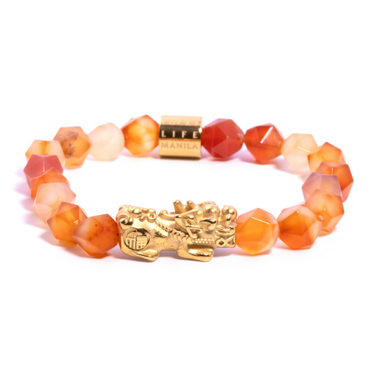 Lucky Piyao in Faceted Red-Orange Laced Agate | Apricot Crush - Color of the Year 2024
